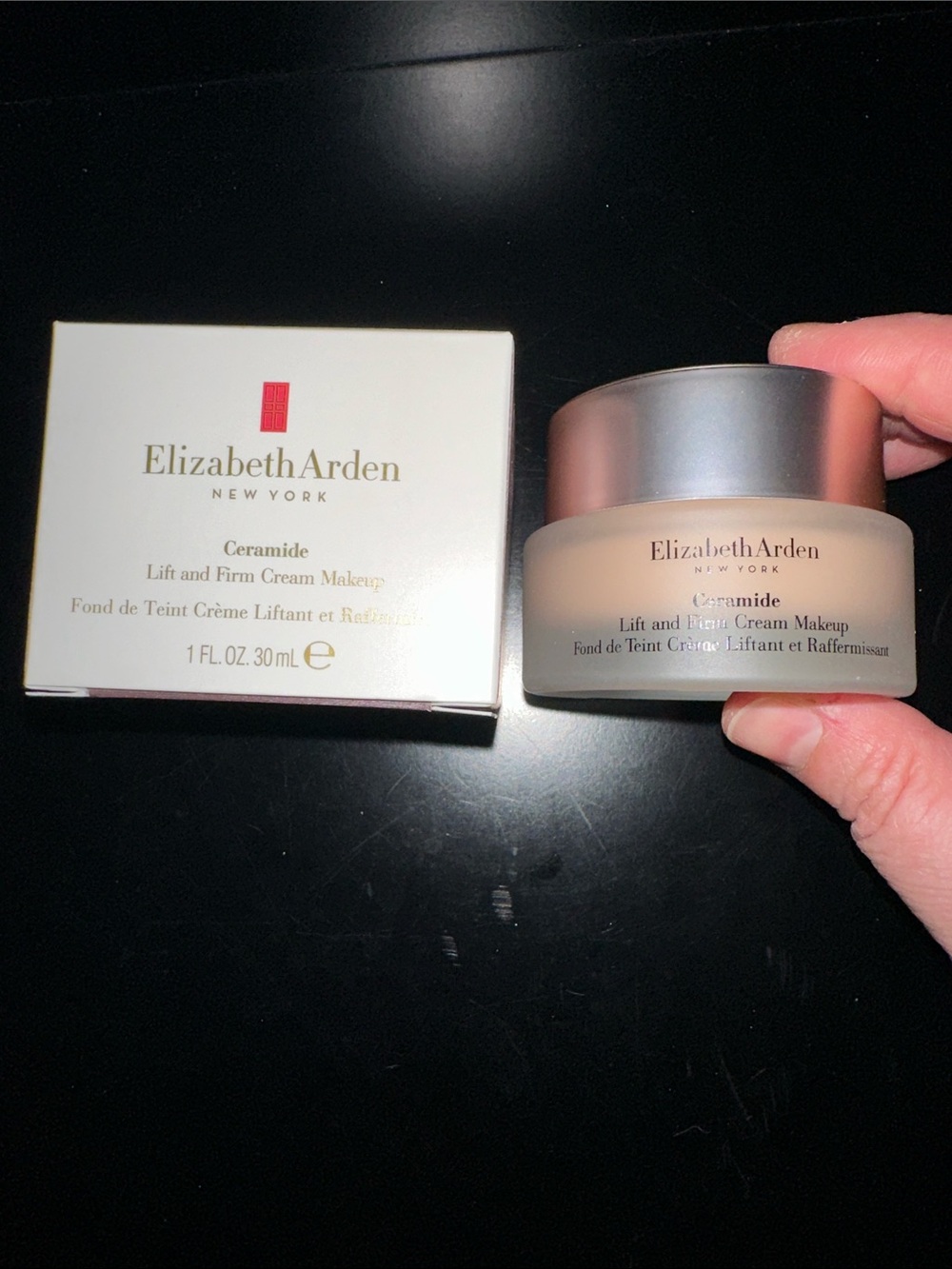 Elizabeth Arden Ceramide Lift and Firm Cream Makeup - shade 250N